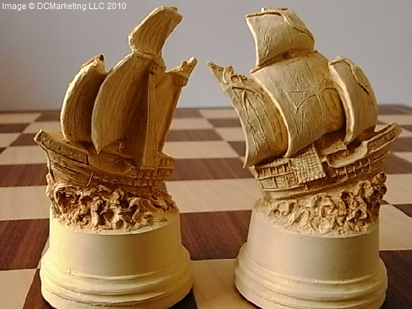 Columbus Plain Theme Chess Set